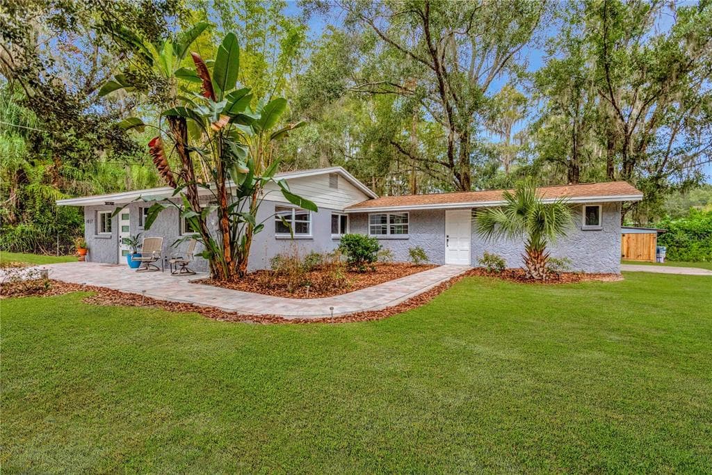 1057 STARDUST LANE LUTZ, FL 33548
