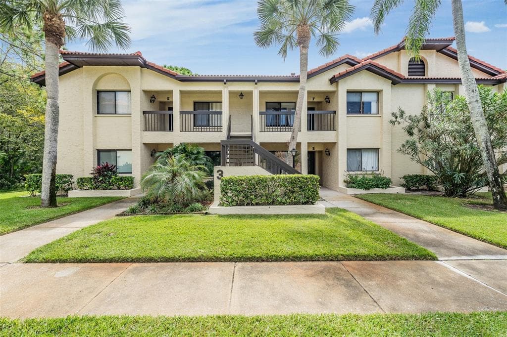1801 E LAKE ROAD UNIT 3F PALM HARBOR, FL 34685