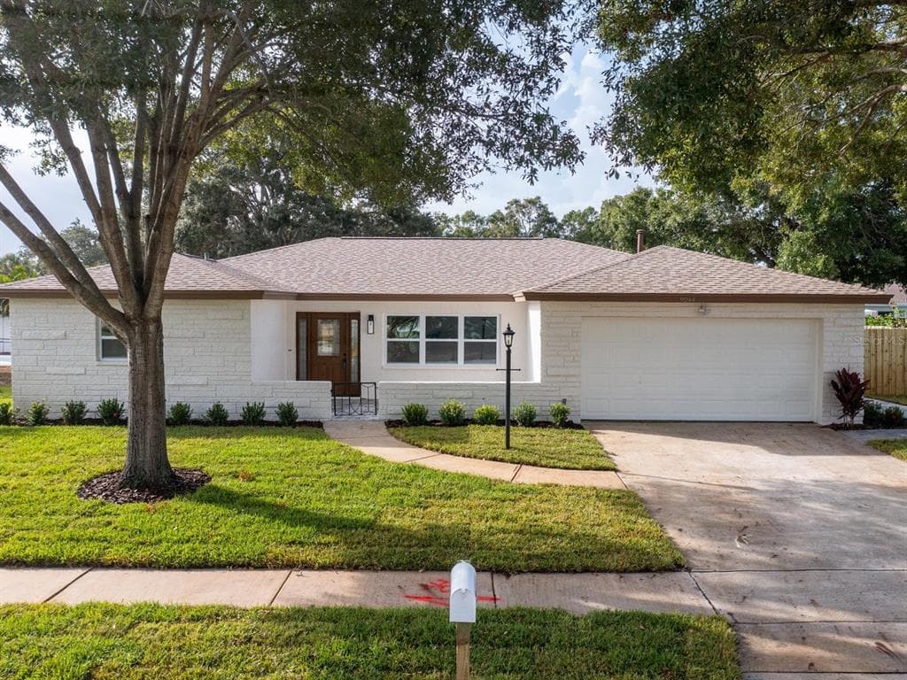 9244 79TH AVENUE SEMINOLE, FL 33777
