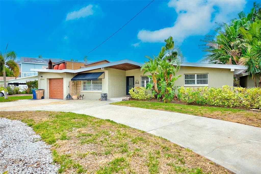1109 BAY PINE BOULEVARD