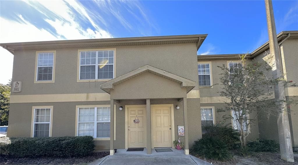 5901 BRICKLEBERRY LANE UNIT 201 ZEPHYRHILLS, FL 33541