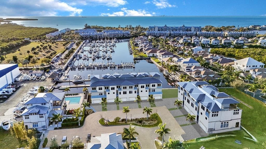 3047 BERMUDA SLOOP CIRCLE RUSKIN, FL 33570