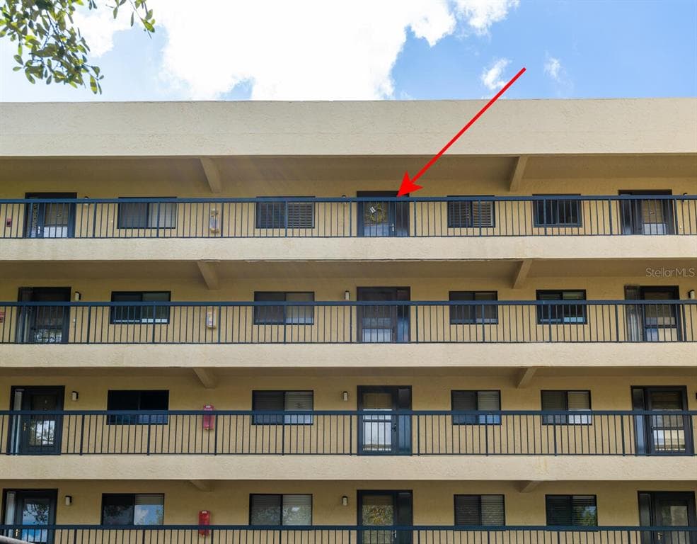 1842 GOLFVIEW DRIVE UNIT 1842 TARPON SPRINGS, FL 34689