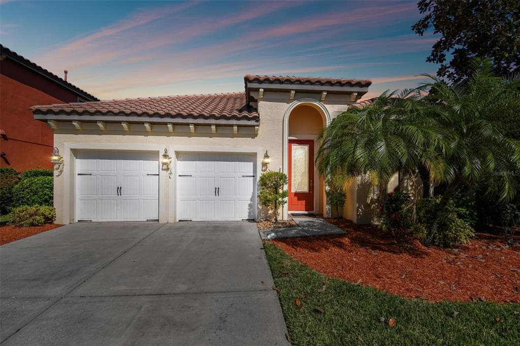 8232 DUNHAM STATION DRIVE TAMPA, FL 33647