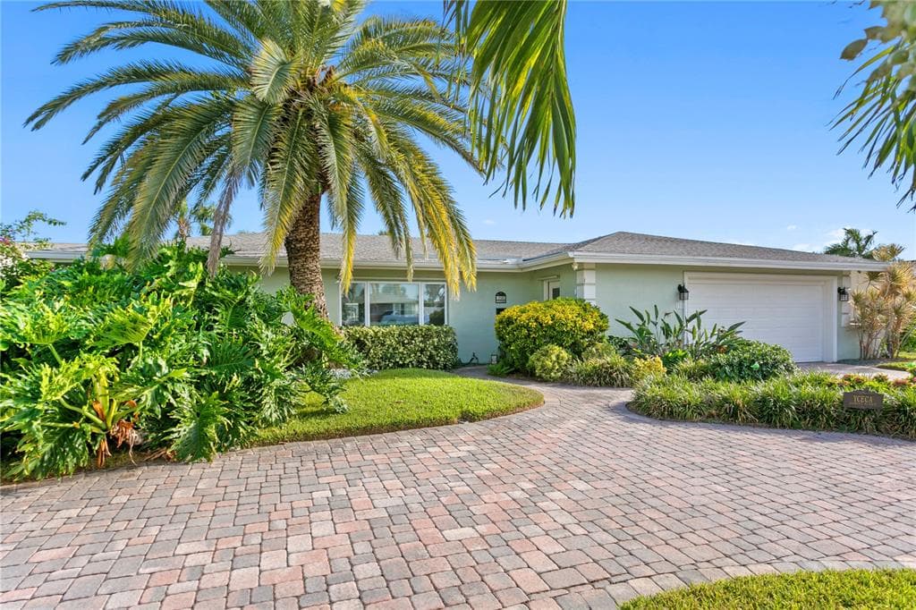 916 79TH STREET S ST PETERSBURG, FL 33707