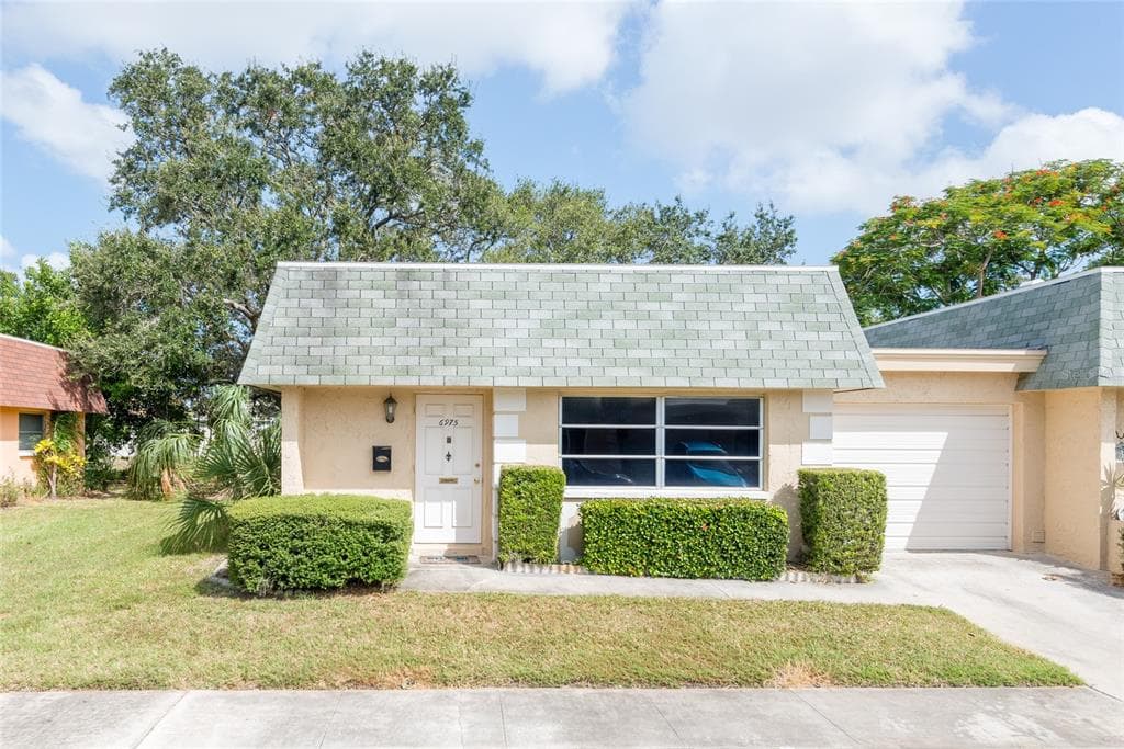 6975 LAFAYETTE N UNIT 6975 PINELLAS PARK, FL 33781