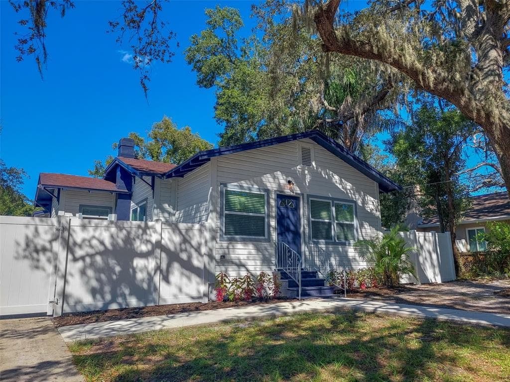 1108 E NEW ORLEANS AVENUE TAMPA, FL 33603