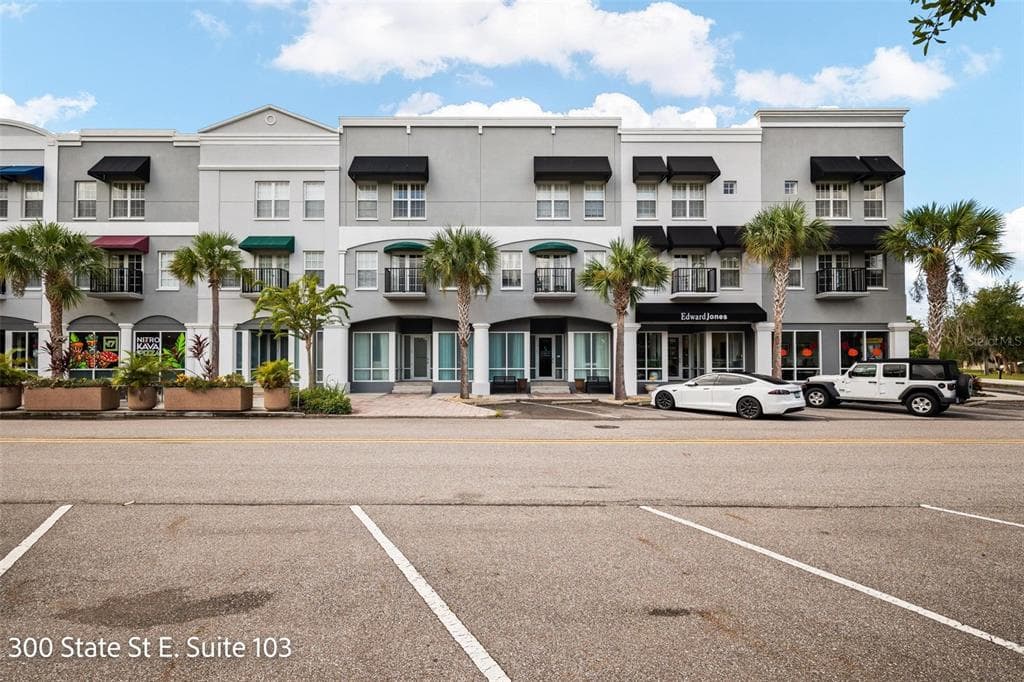 300 STATE STREET E UNIT 103 OLDSMAR, FL 34677