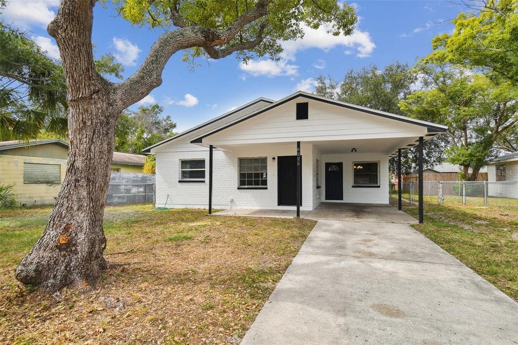 6225 S CHURCH AVENUE TAMPA, FL 33616
