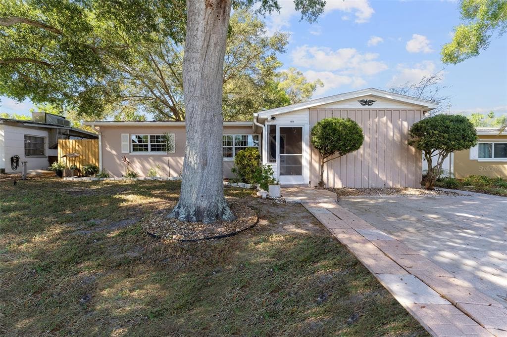 1070 2ND STREET SW LARGO, FL 33770