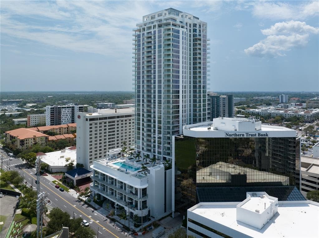 301 1ST STREET S UNIT 907 ST PETERSBURG, FL 33701