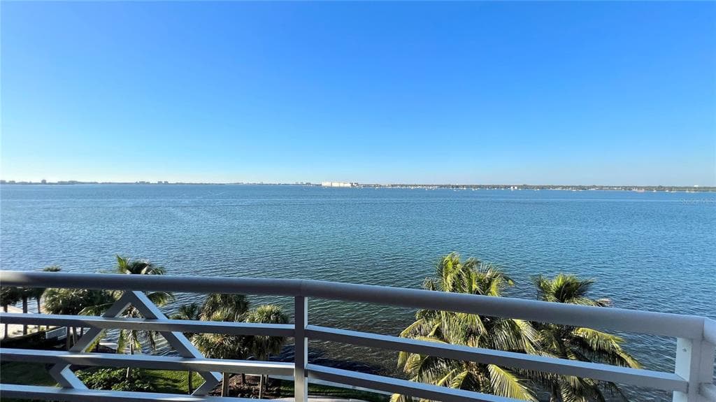 4981 BACOPA LANE S UNIT 602 ST PETERSBURG, FL 33715