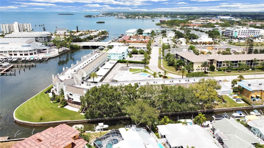 433 S PAULA DRIVE UNIT 7 DUNEDIN, FL 34698