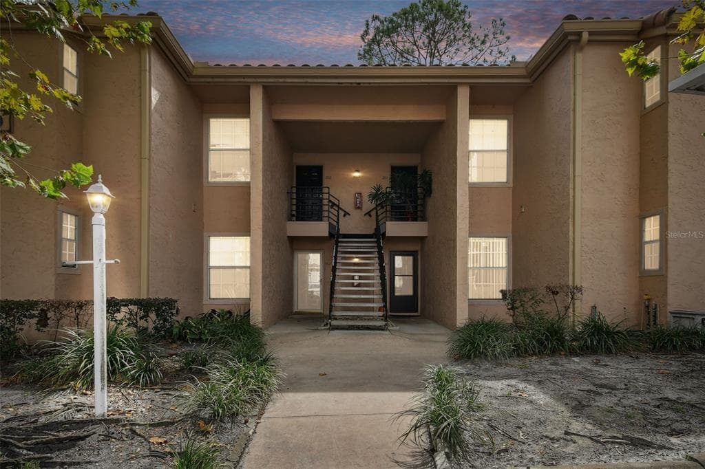 670 SANDY NECK LANE UNIT 101 ALTAMONTE SPRINGS, FL 32714