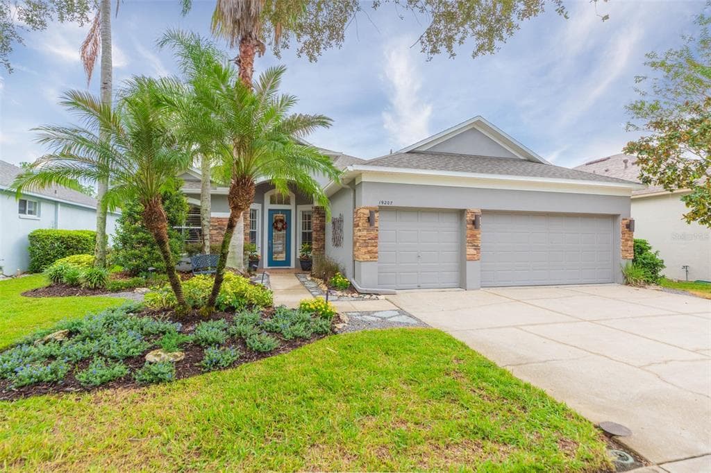 19207 MEADOW PINE DRIVE TAMPA, FL 33647