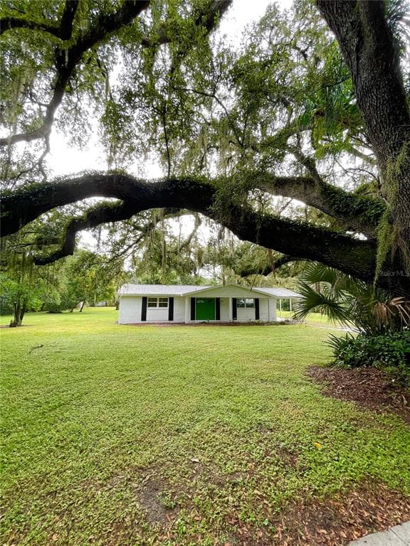 1014 W OLD HILLSBOROUGH AVENUE SEFFNER, FL 33584