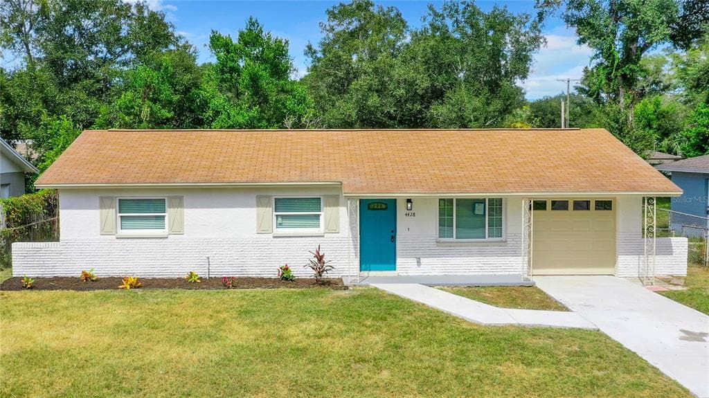 4428 TUNA DRIVE TAMPA, FL 33617