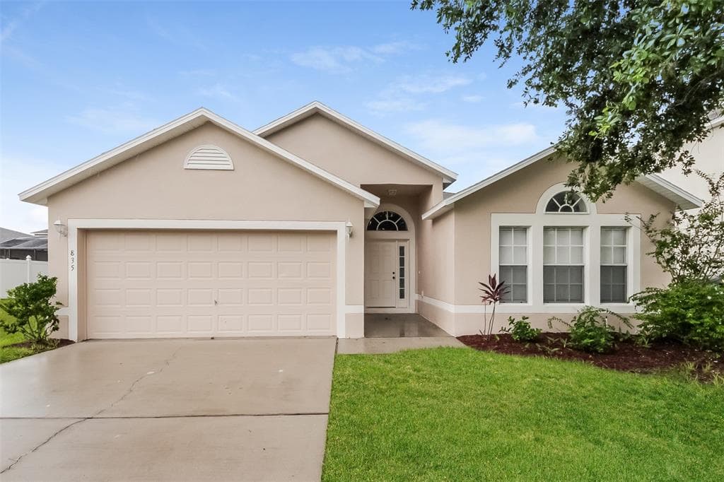 835 SAMUEL STREET DAVENPORT, FL 33897