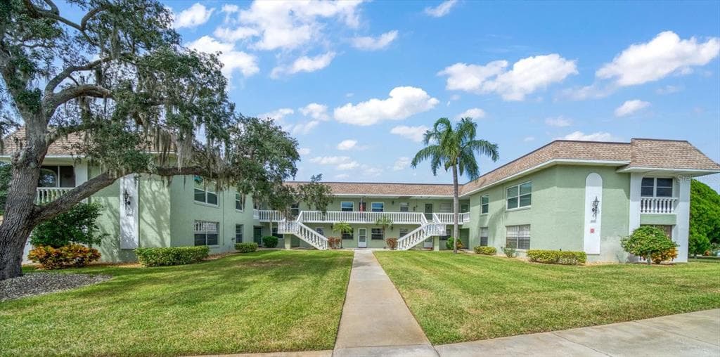 1250 S PINELLAS AVENUE UNIT 102 TARPON SPRINGS, FL 34689