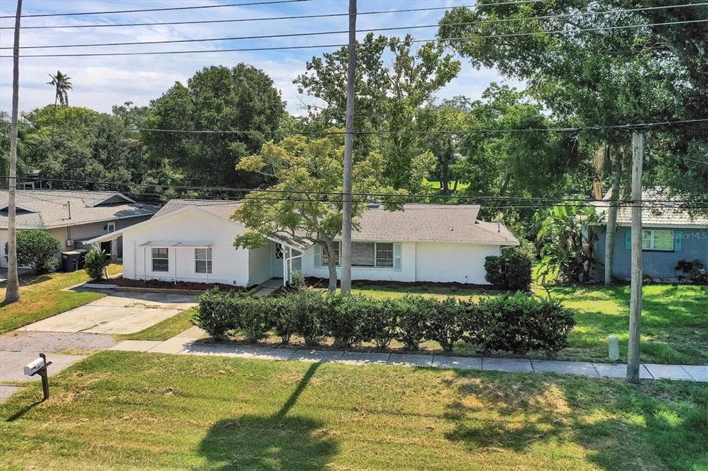 1937 N HIGHLAND AVENUE CLEARWATER, FL 33755