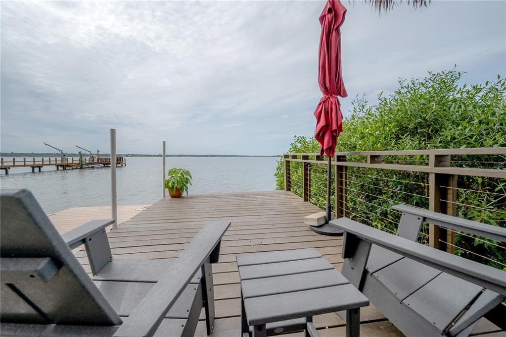 500 SHORE DRIVE E