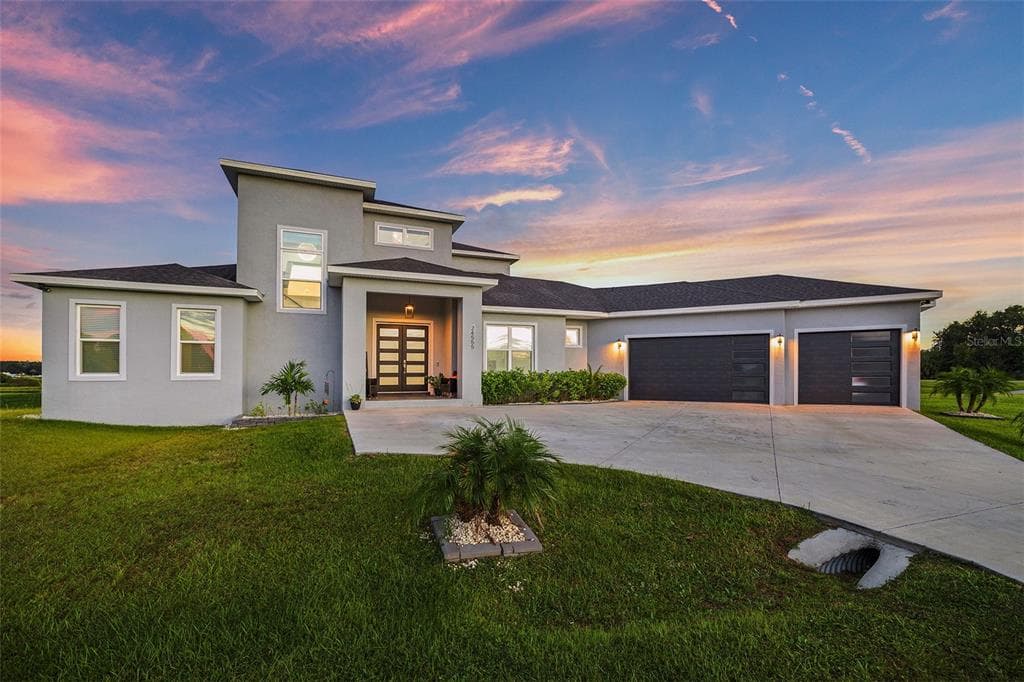 24555 HIDEOUT TRAIL