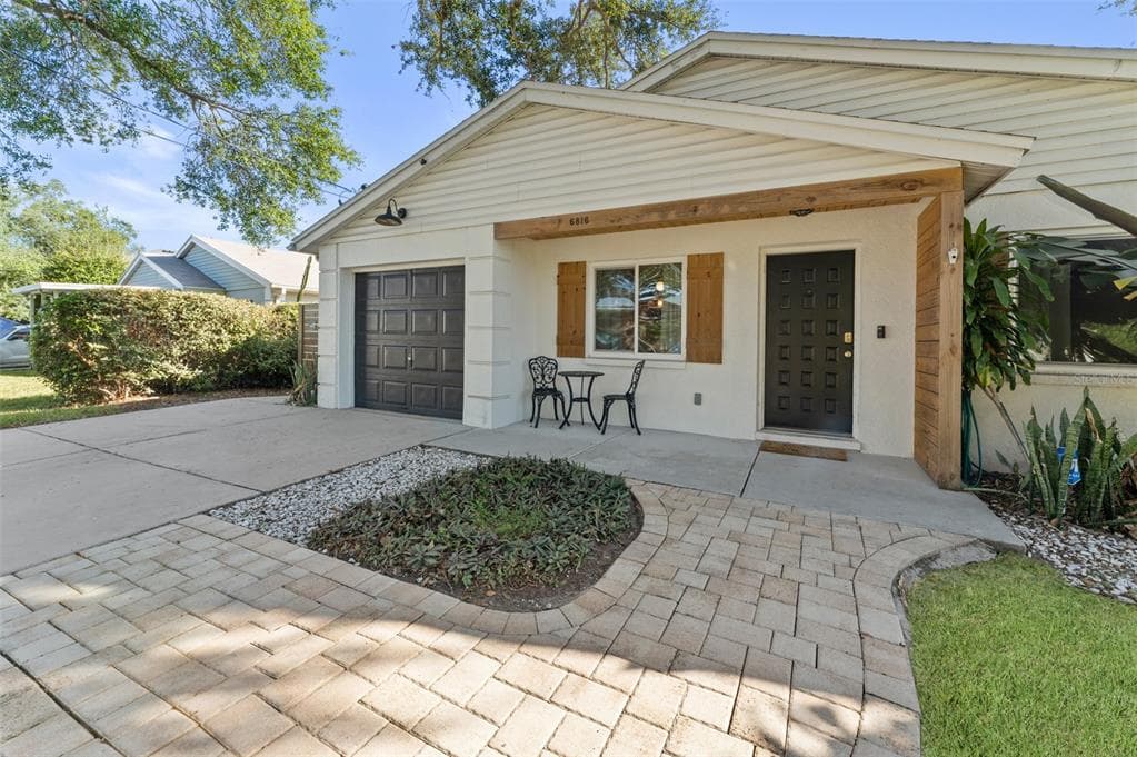 6816 S ENGLEWOOD AVENUE TAMPA, FL 33611