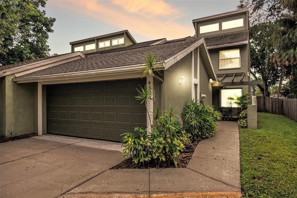 4524 W GRAY STREET TAMPA, FL 33609