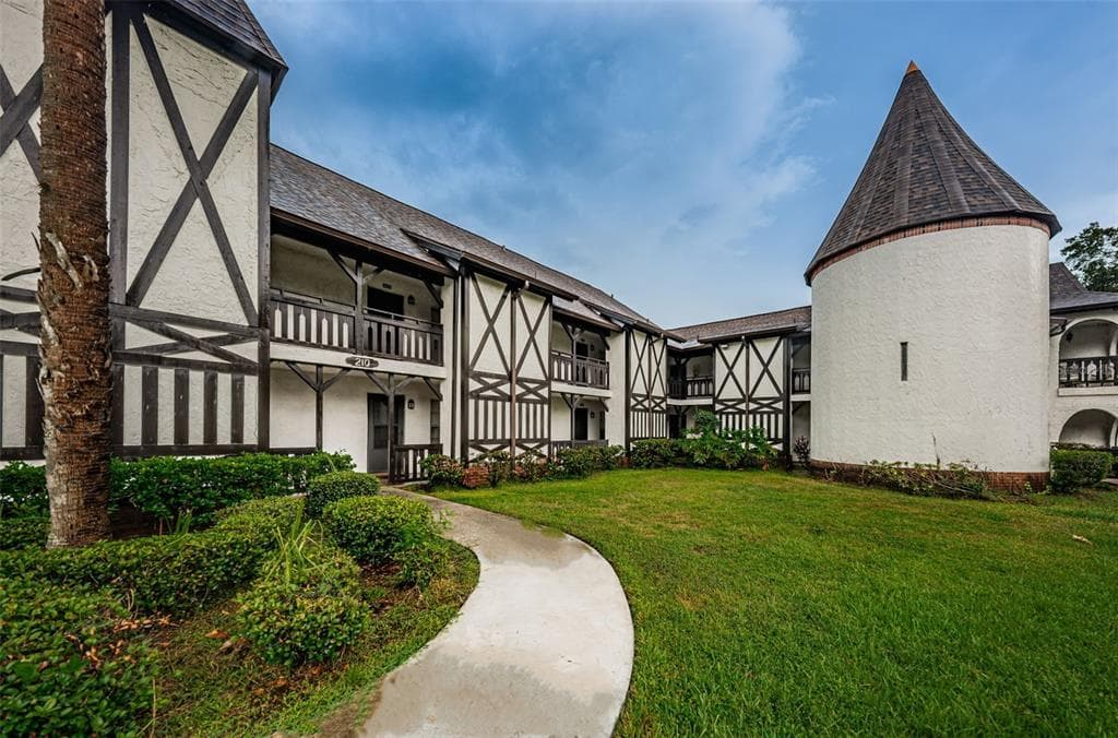 210 N BAYSHORE BOULEVARD UNIT 108 CLEARWATER, FL 33759