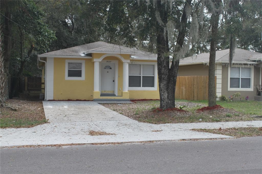 3627 E GENESEE STREET TAMPA, FL 33610