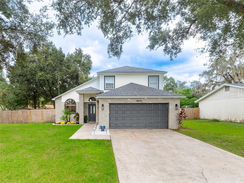 2414 BUCKHORN MANOR DRIVE VALRICO, FL 33594