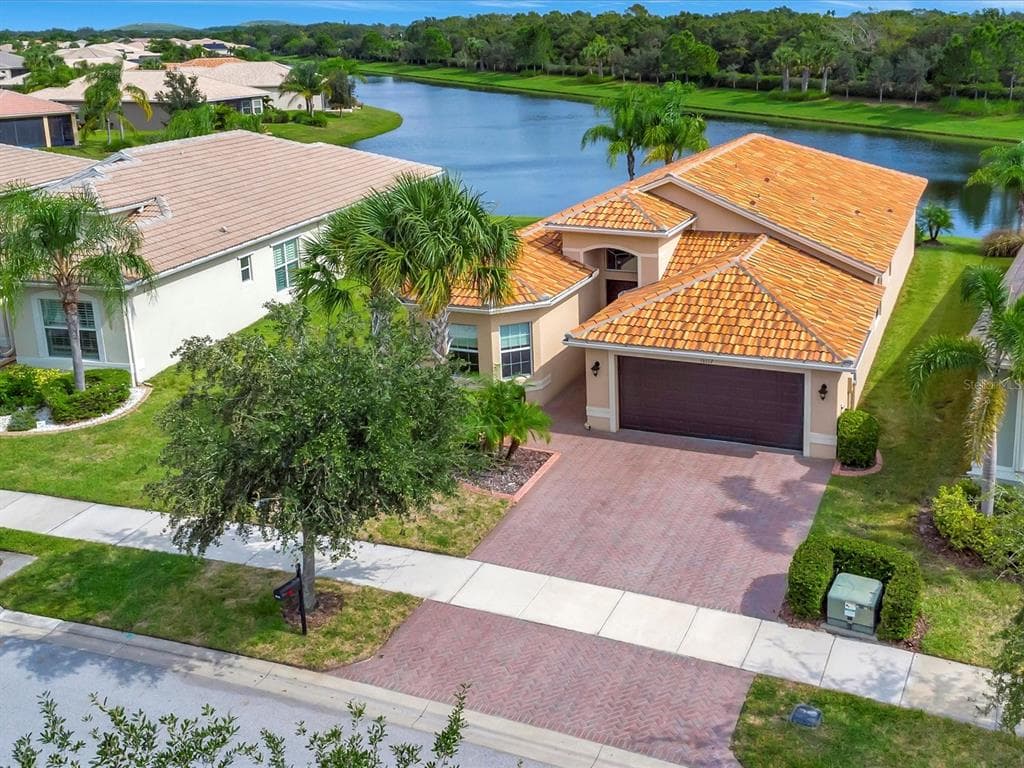 16112 CEDAR KEY DRIVE WIMAUMA, FL 33598