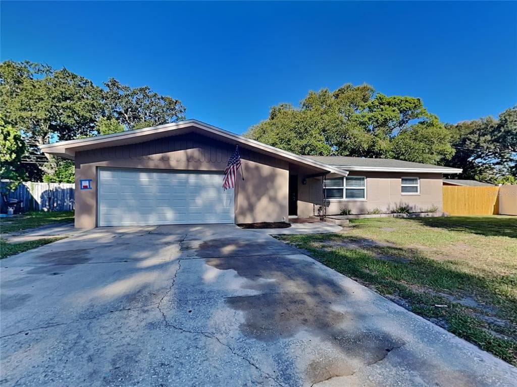 92 VENTURA DRIVE DUNEDIN, FL 34698