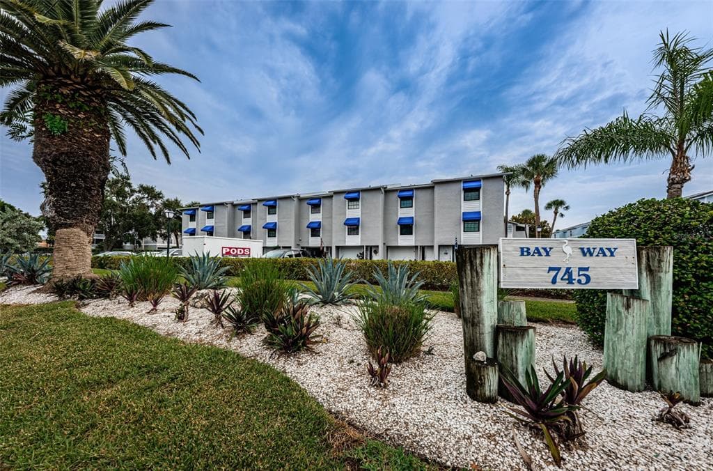 745 PINELLAS BAYWAY S UNIT 306 TIERRA VERDE, FL 33715