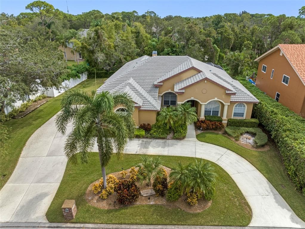 7277 HUNT CLUB LANE SEMINOLE, FL 33776