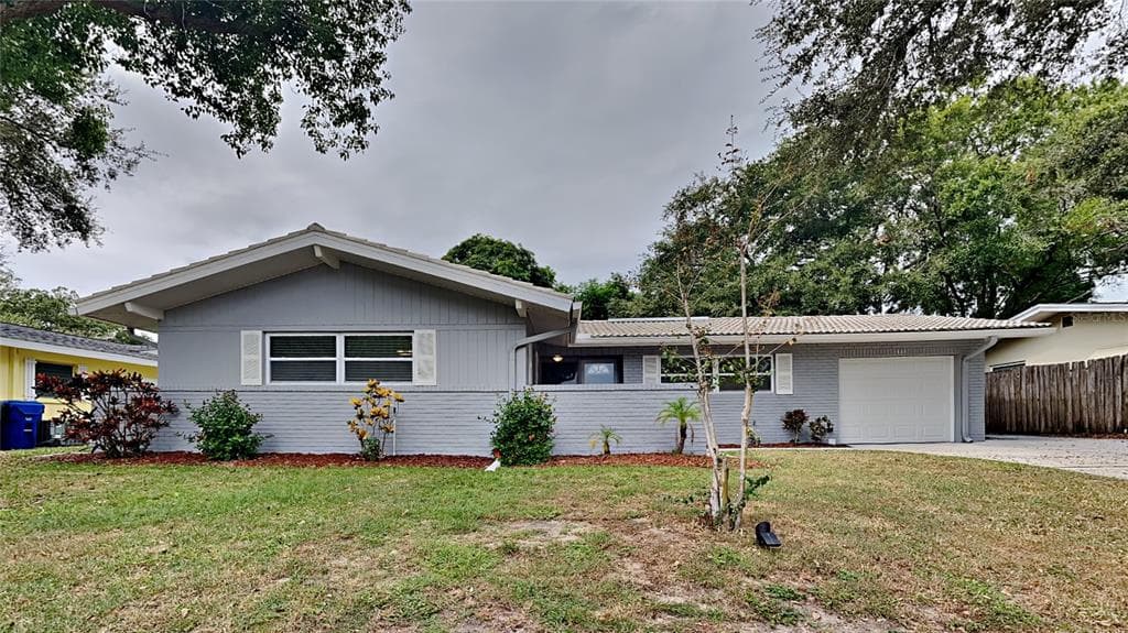 1830 CHATEAU DRIVE W CLEARWATER, FL 33756
