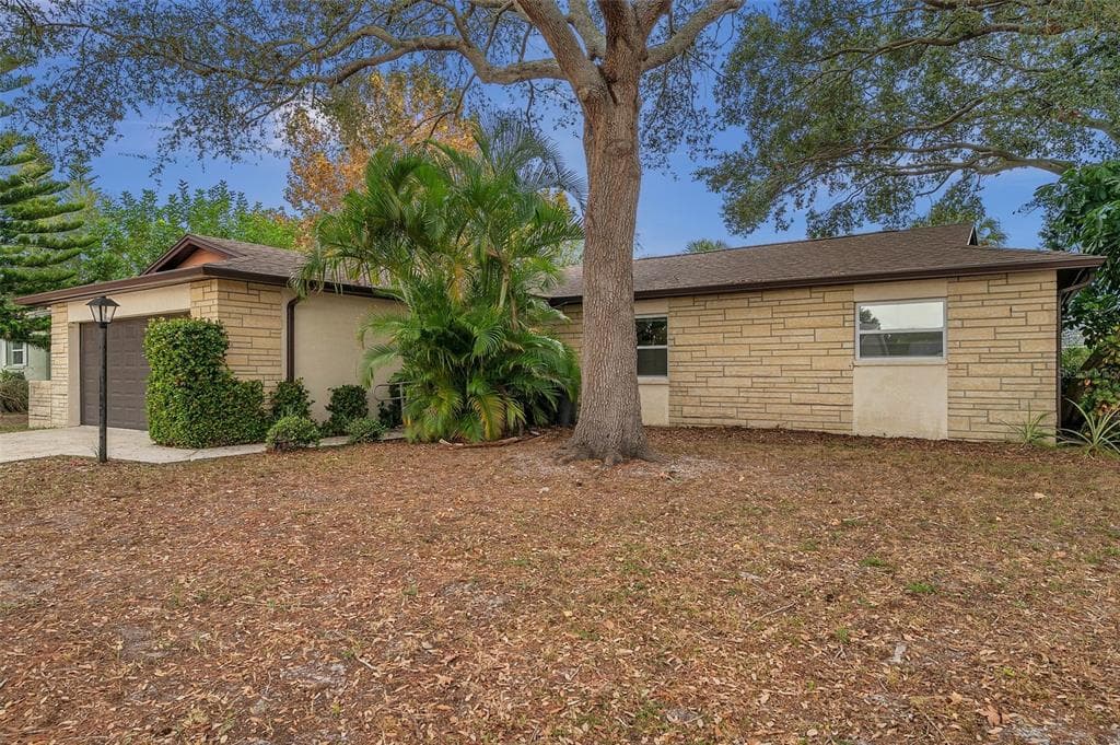 9197 79TH AVENUE SEMINOLE, FL 33777