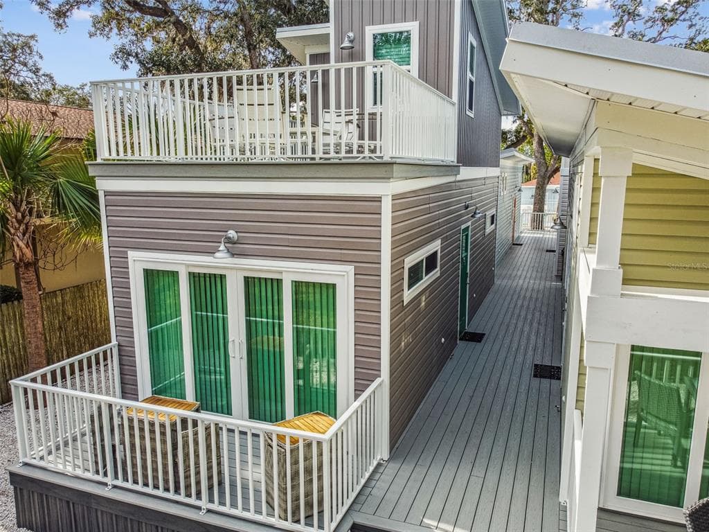 1523 BAYSHORE BOULEVARD UNIT 3 DUNEDIN, FL 34698