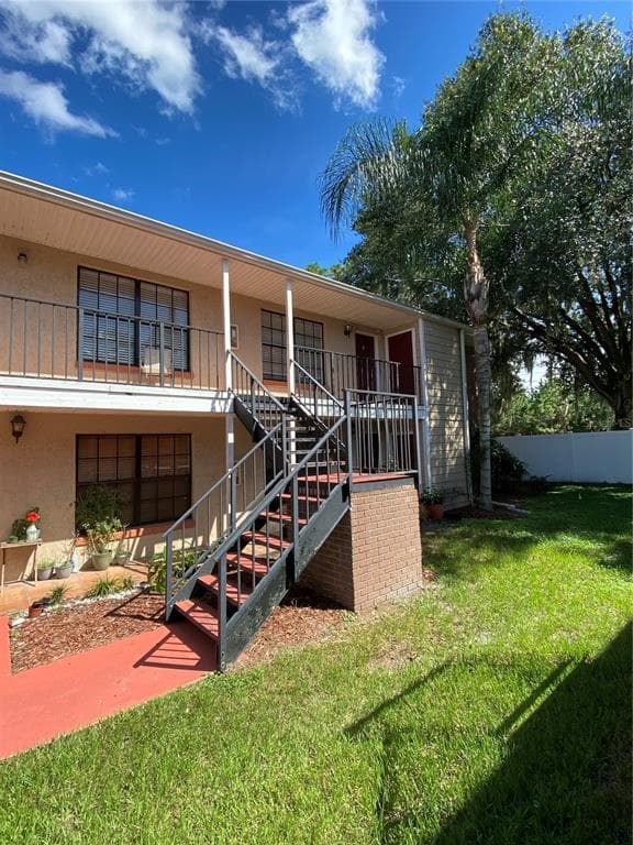 21026 VOYAGER BOULEVARD UNIT 7 LAND O LAKES, FL 34638