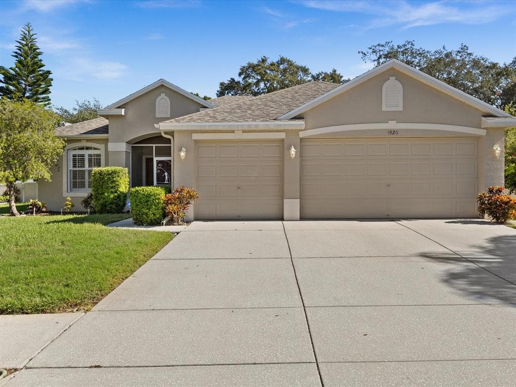1920 BLUE RIVER ROAD HOLIDAY, FL 34691