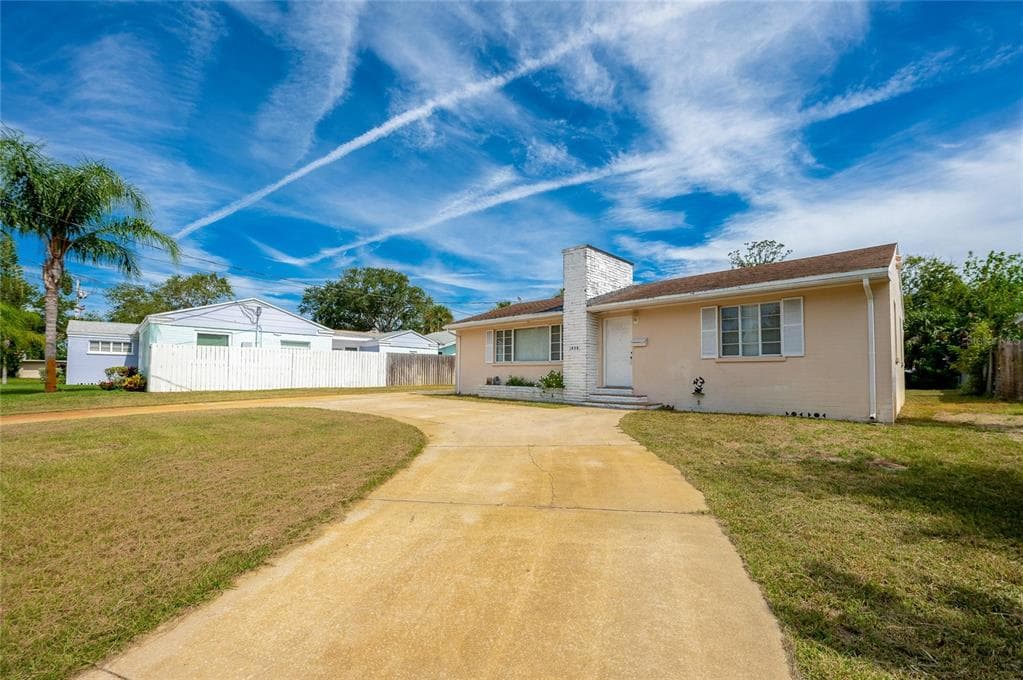 1808 N HALIFAX AVENUE DAYTONA BEACH, FL 32118