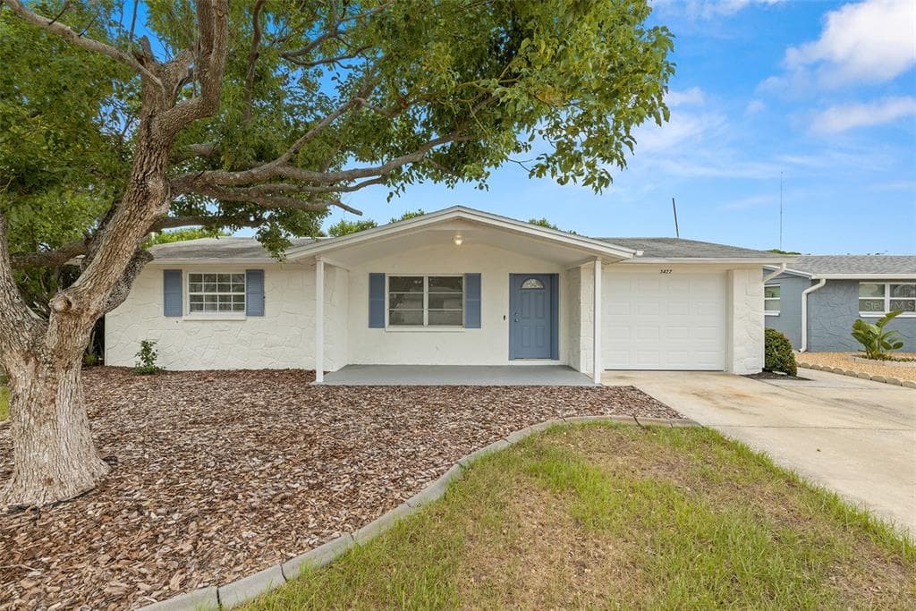 3422 EISENHOWER DRIVE HOLIDAY, FL 34691