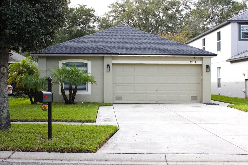 13715 GENTLE WOODS AVENUE RIVERVIEW, FL 33569