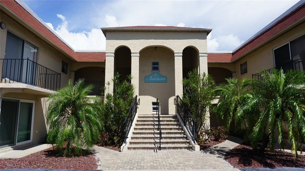 8151 BLIND PASS ROAD UNIT 6 ST PETE BEACH, FL 33706