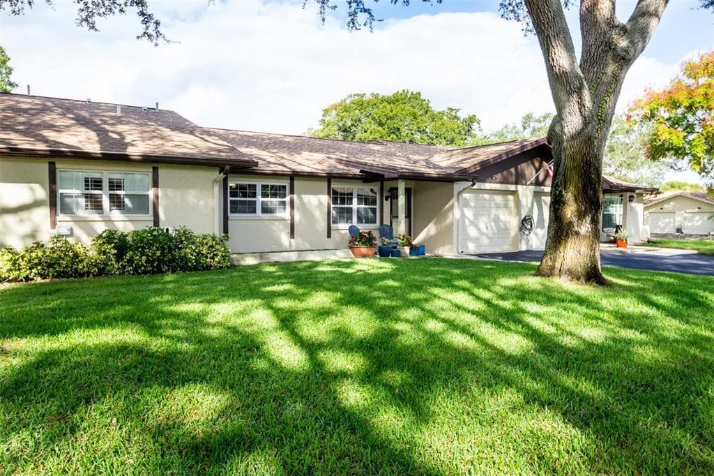 1578 HEATHER RIDGE BOULEVARD DUNEDIN, FL 34698