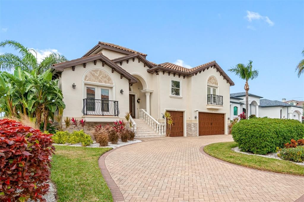 106 LEEWARD ISLAND CLEARWATER, FL 33767