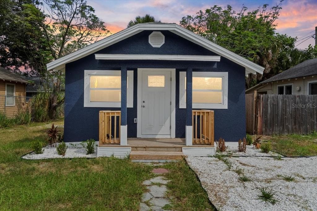 2810 6TH STREET S ST PETERSBURG, FL 33705