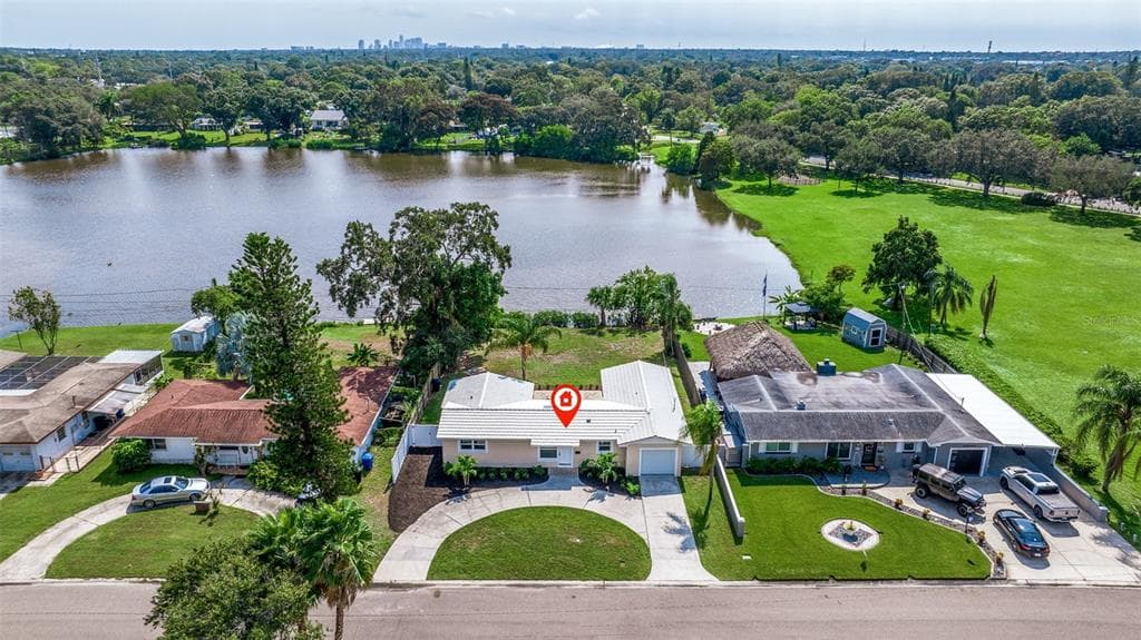 1230 75TH AVENUE N ST PETERSBURG, FL 33702