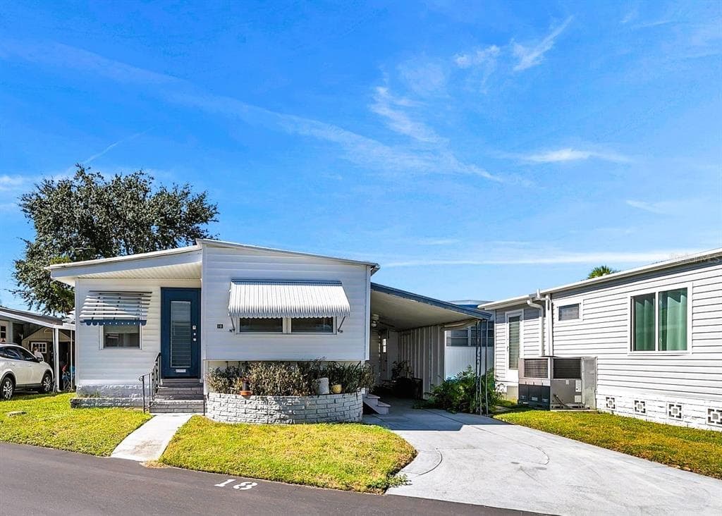 4851 W GANDY BOULEVARD UNIT B5 L18 TAMPA, FL 33611