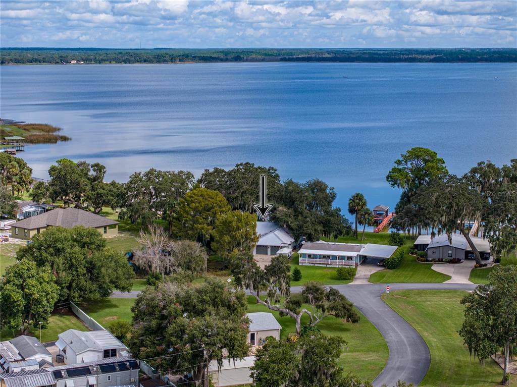 38334 LANGLOIS PLACE LEESBURG, FL 34788